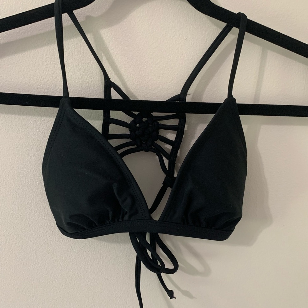 Black bikini top